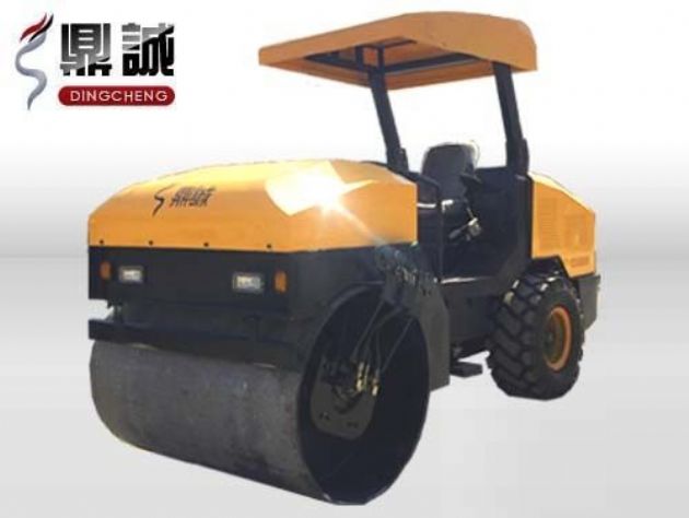 點(diǎn)擊查看詳細(xì)信息<br>標(biāo)題：4噸單鋼輪振動(dòng)壓路機(jī) 閱讀次數(shù)：13688